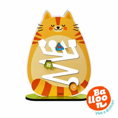 ROLANDO FIGURAS COM O GATINHO